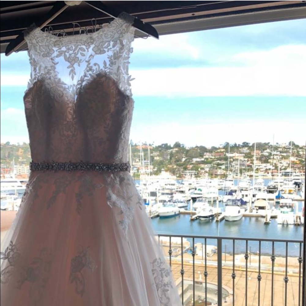 Wedding dress, high neck